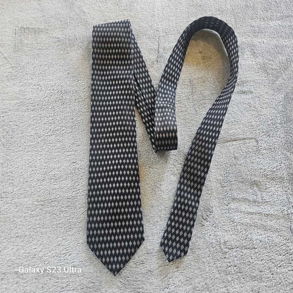 Oscar,  Oscar de la Renta tie necktie black white geometric design, 60", silk